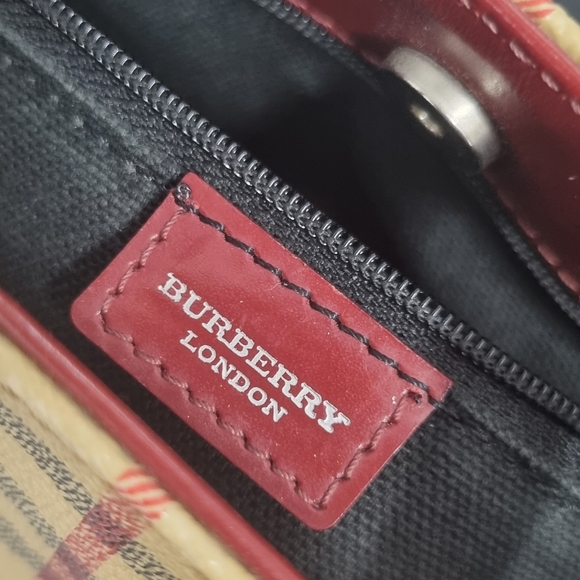 👜Vintage burberry mini bag. Excellent condition. - Picture 5 of 7